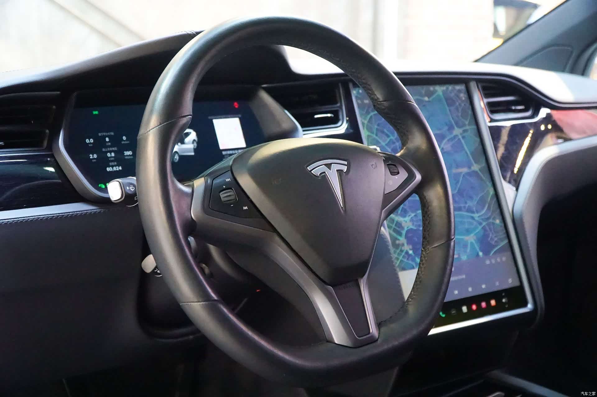 Tesla Model X, 2019 16