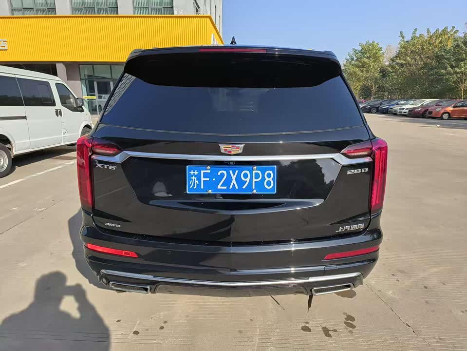 Cadillac XT6