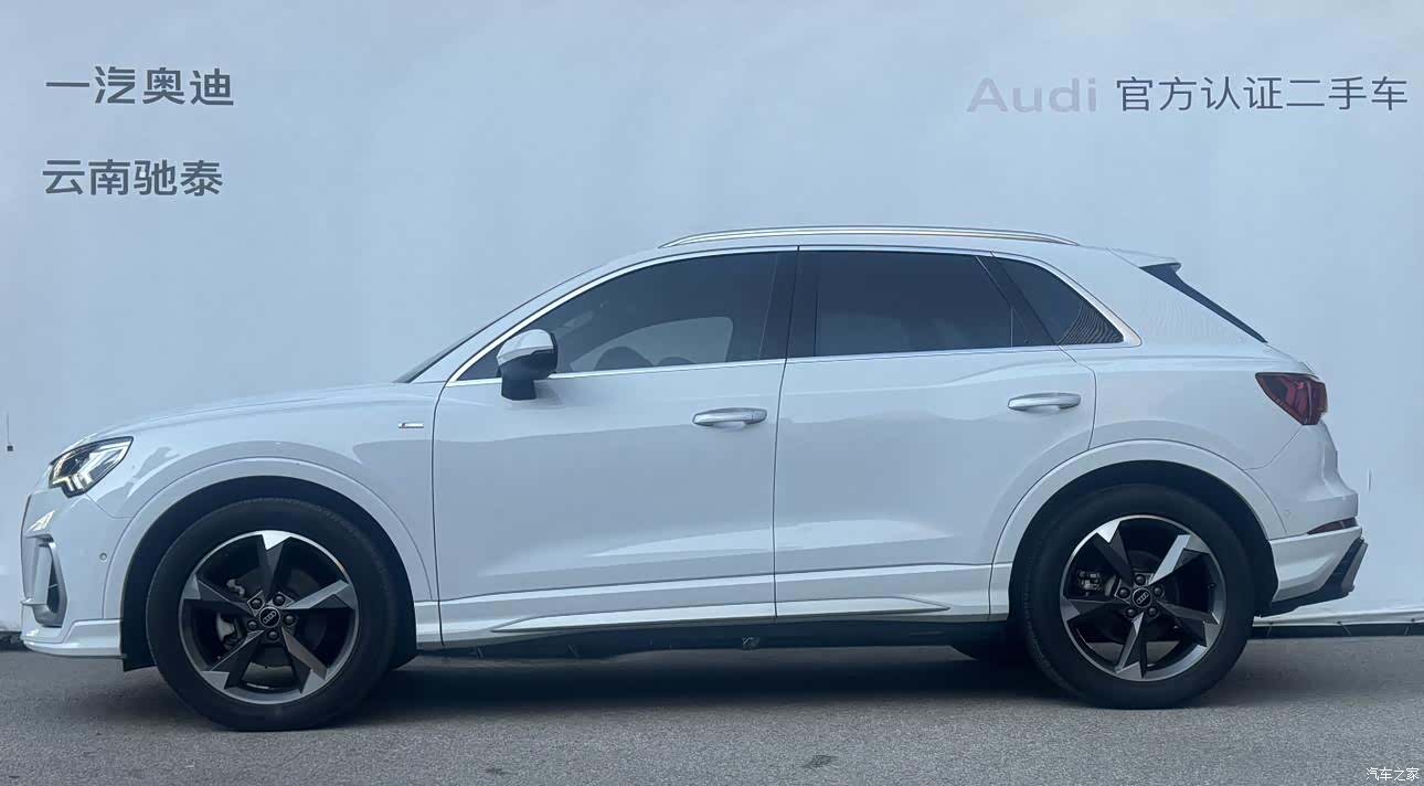 Audi Q3, 2024 4