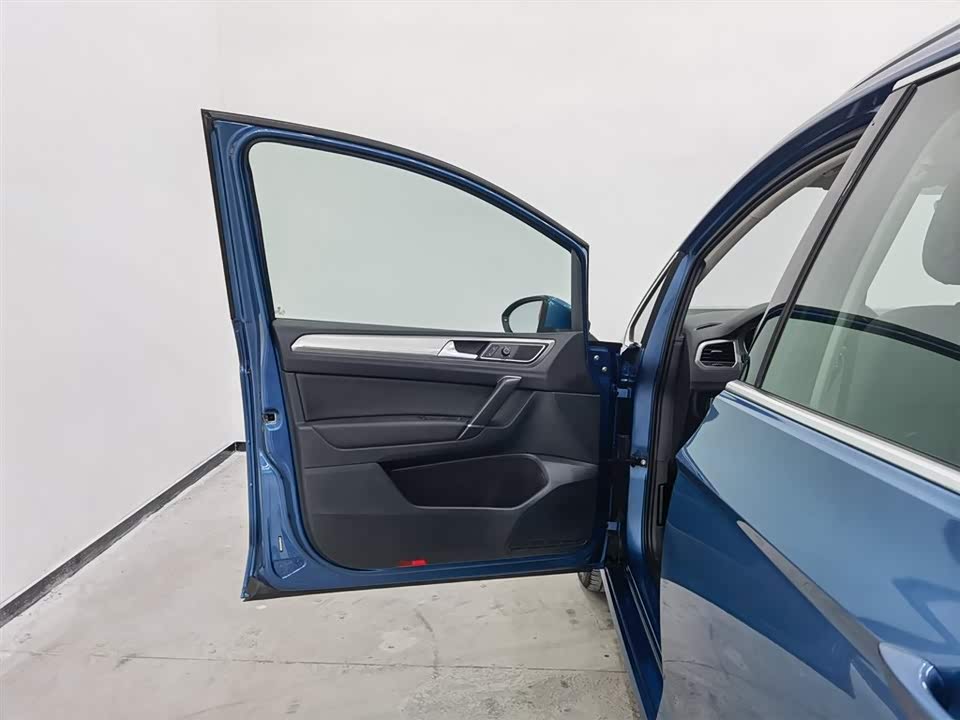 Volkswagen Golf*Jiayu