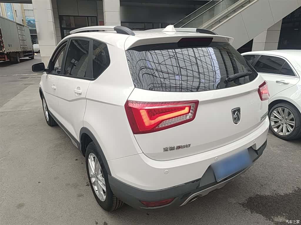 Wuling 560, 2017 23
