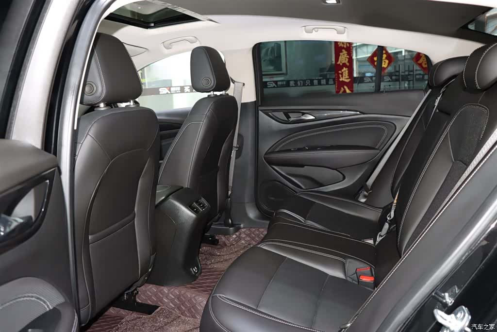 Buick Regal, 2025 11