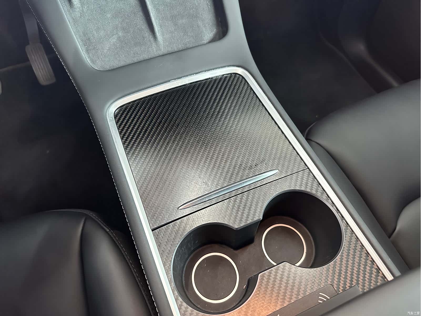 Tesla Model Y, 2024 12