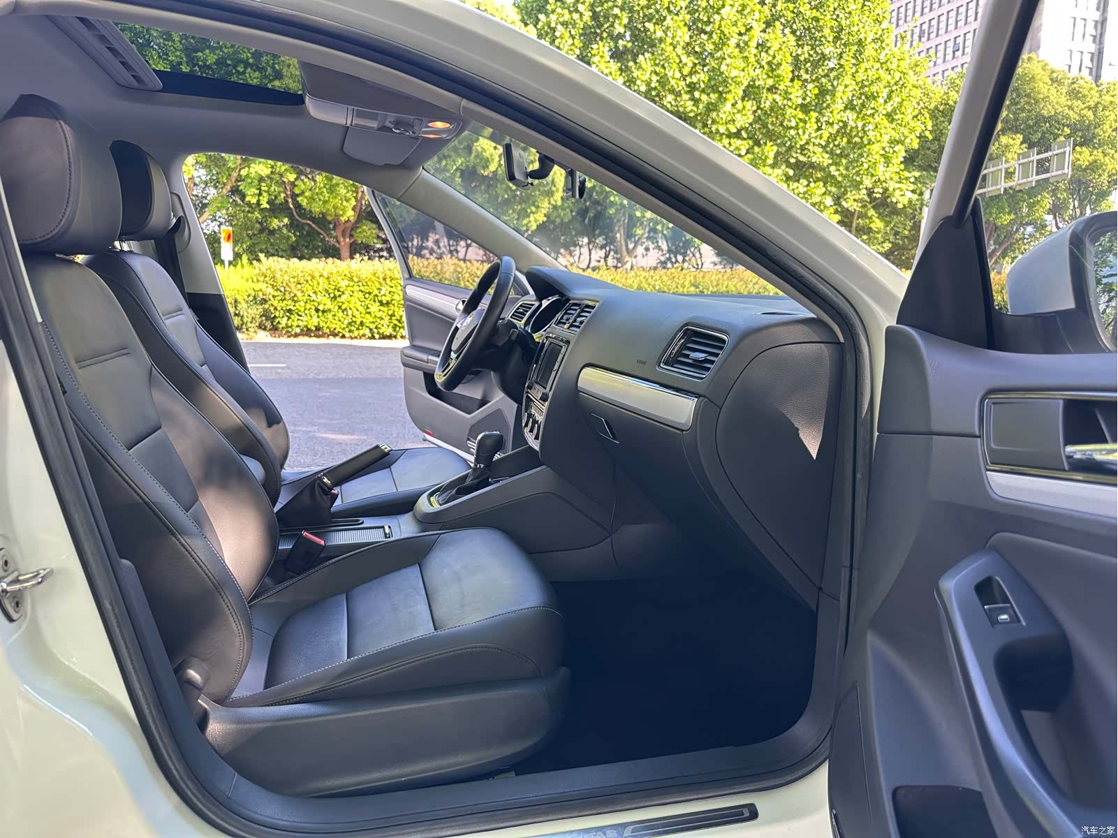 Volkswagen Sagitar, 2019 10