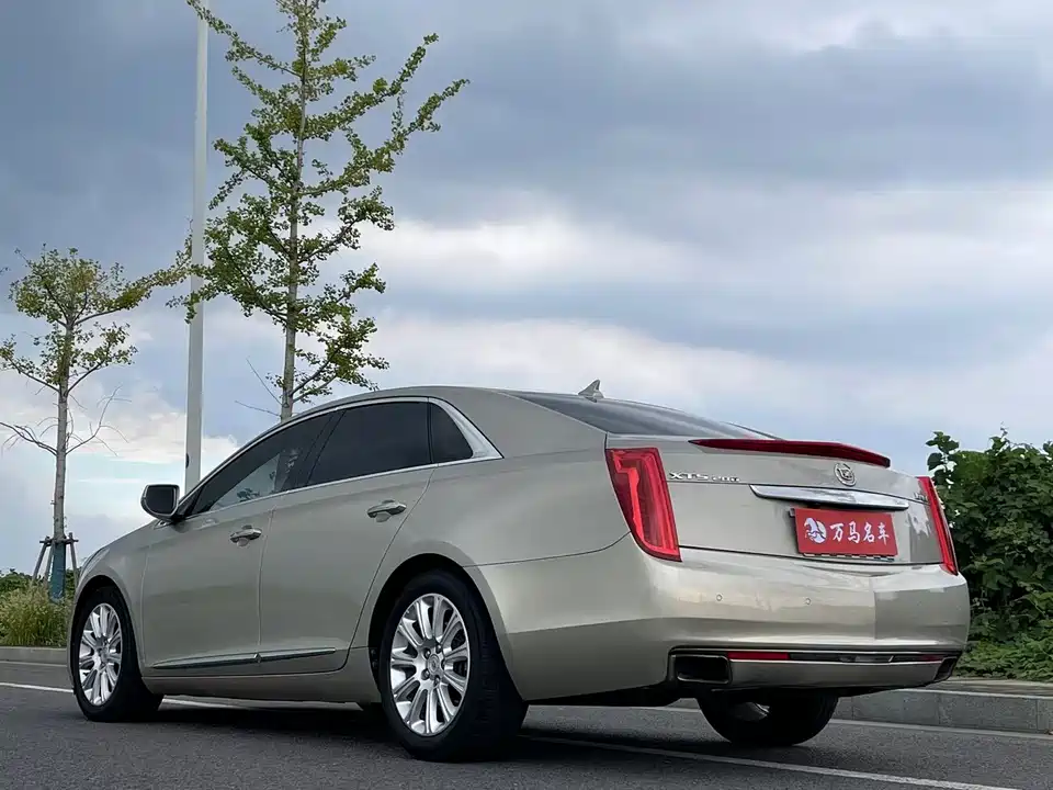 Cadillac XTS