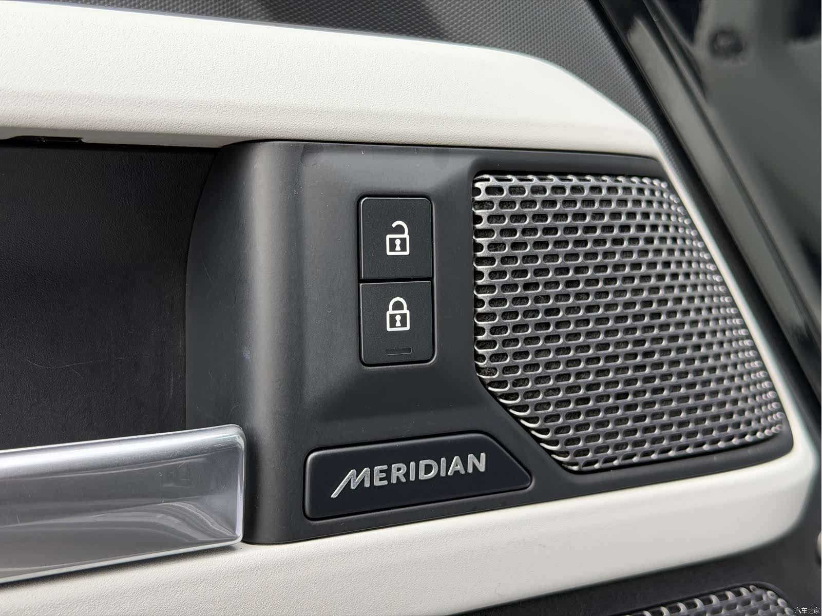 Land Rover Defender, 2022 6