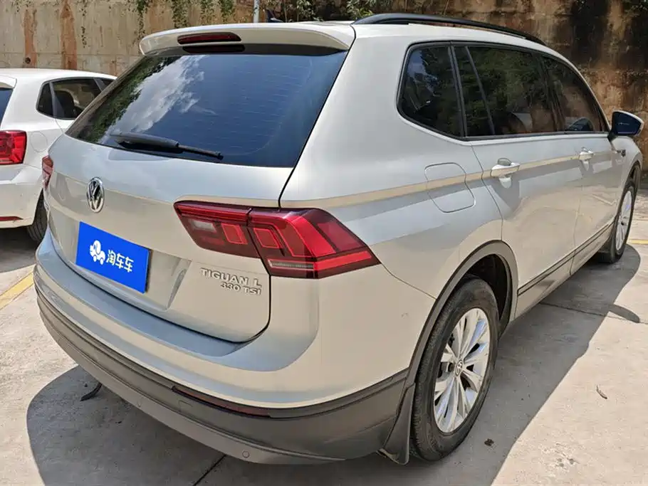 Volkswagen Tiguan L
