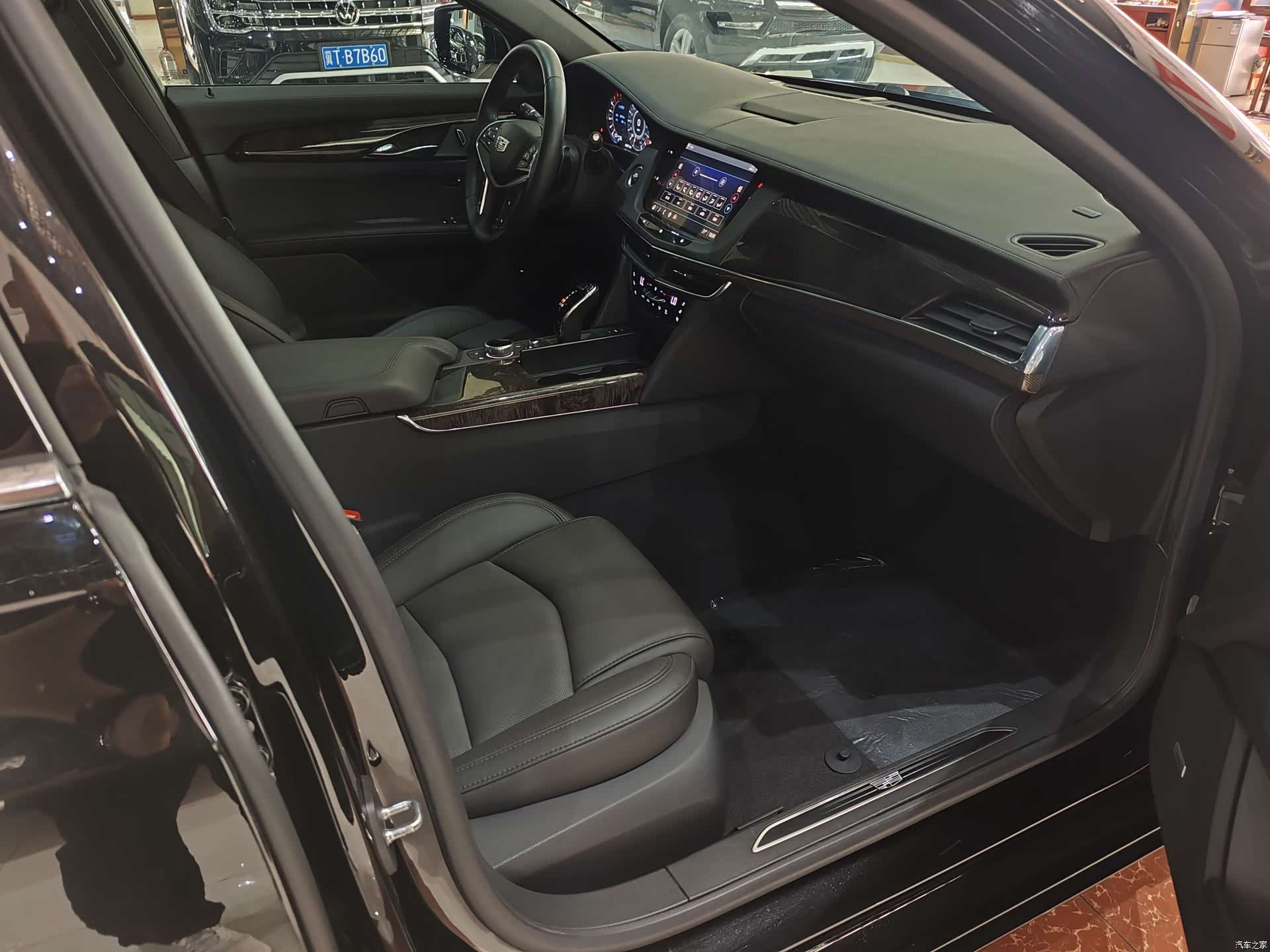 Cadillac CT6, 2023 10