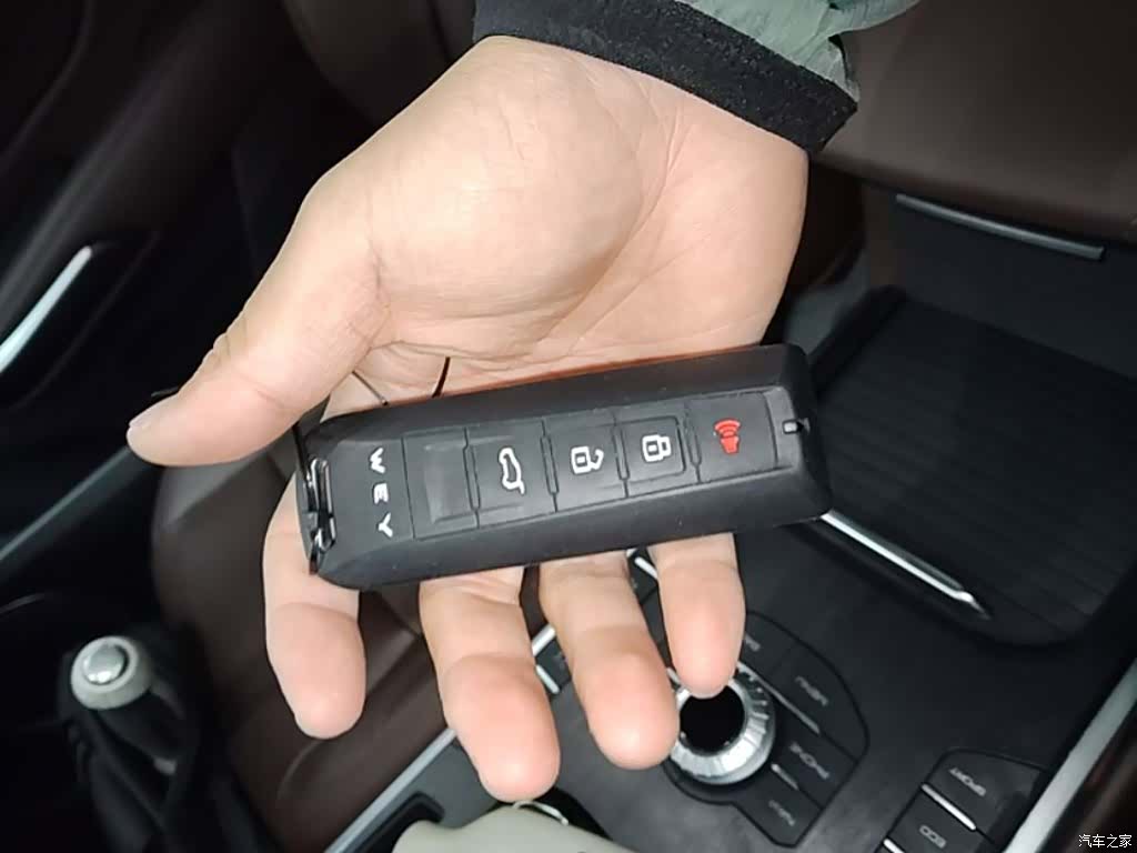 WEY VV7, 2019 11