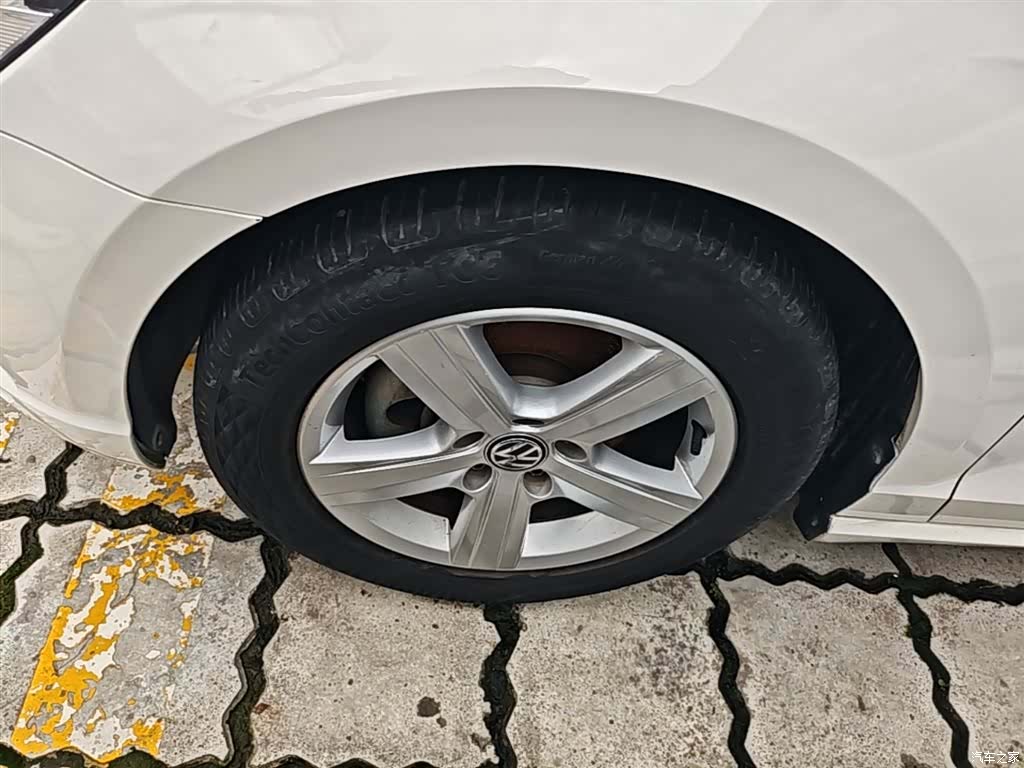 Volkswagen Lamando, 2016 23