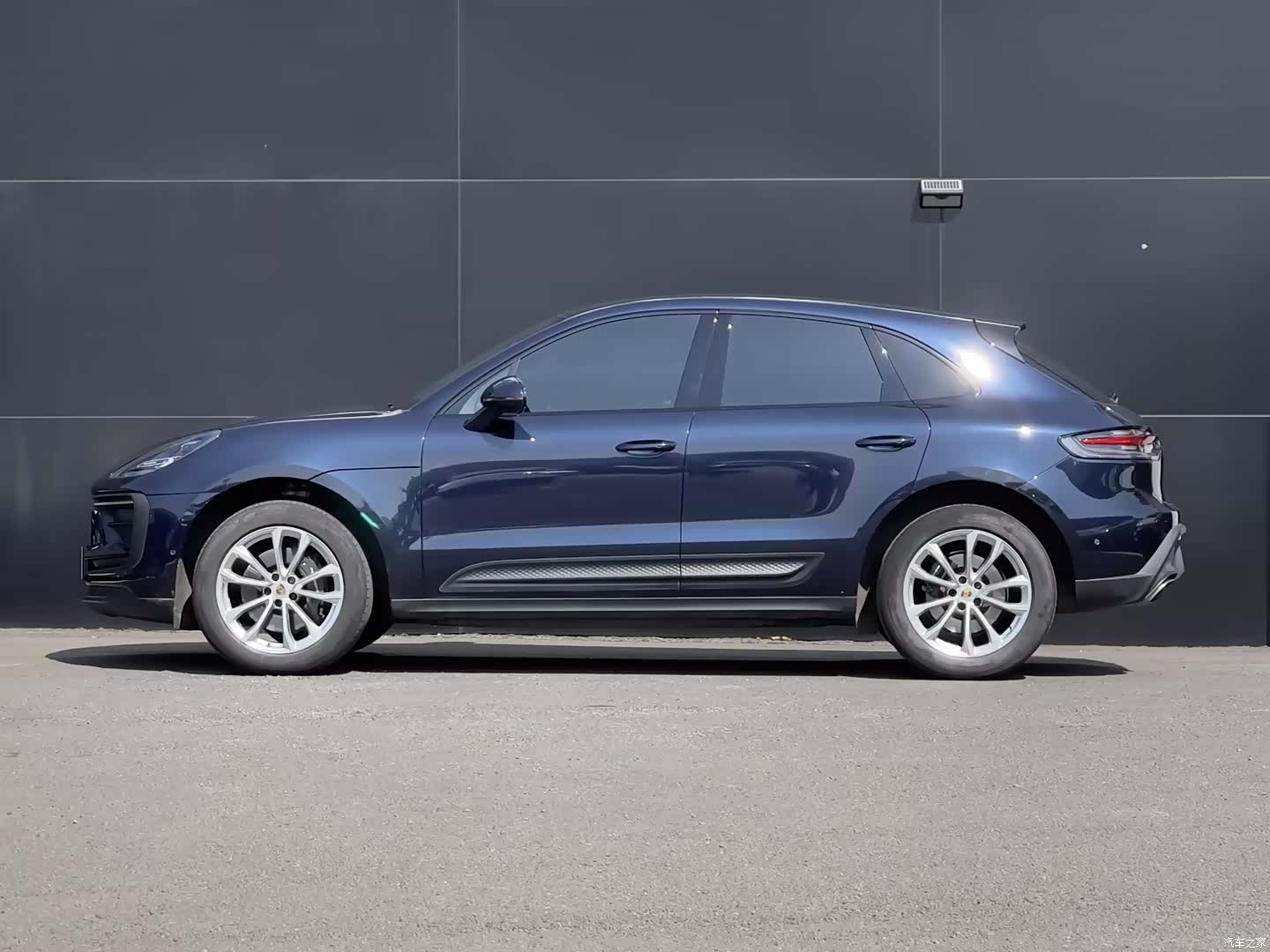 Porsche Macan, 2023 все фото