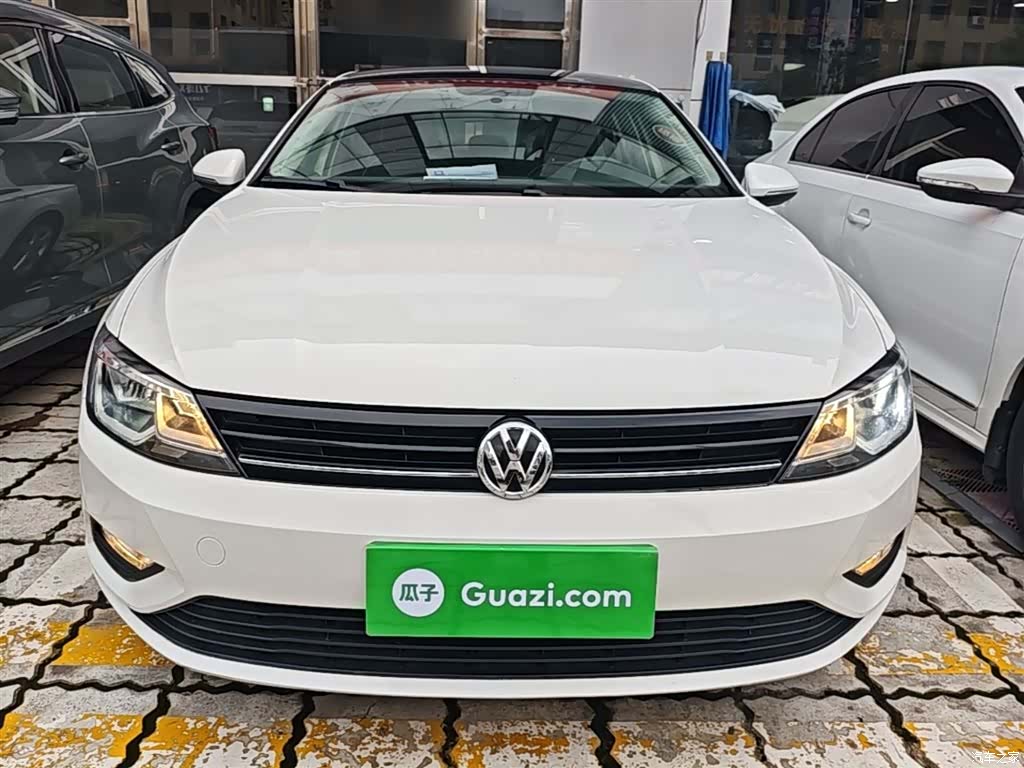 Volkswagen Lamando, 2016 3