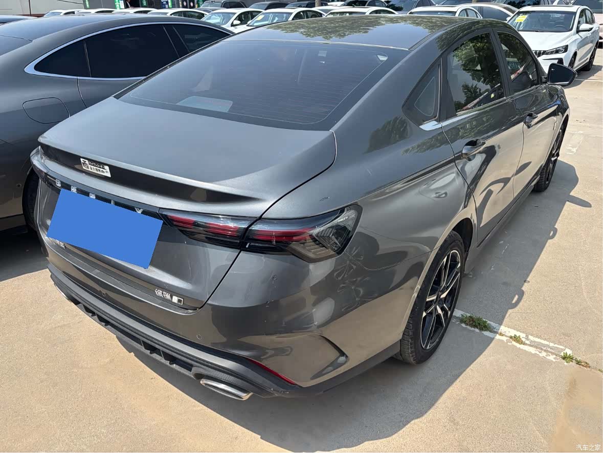 Geely Binray, 2022 7