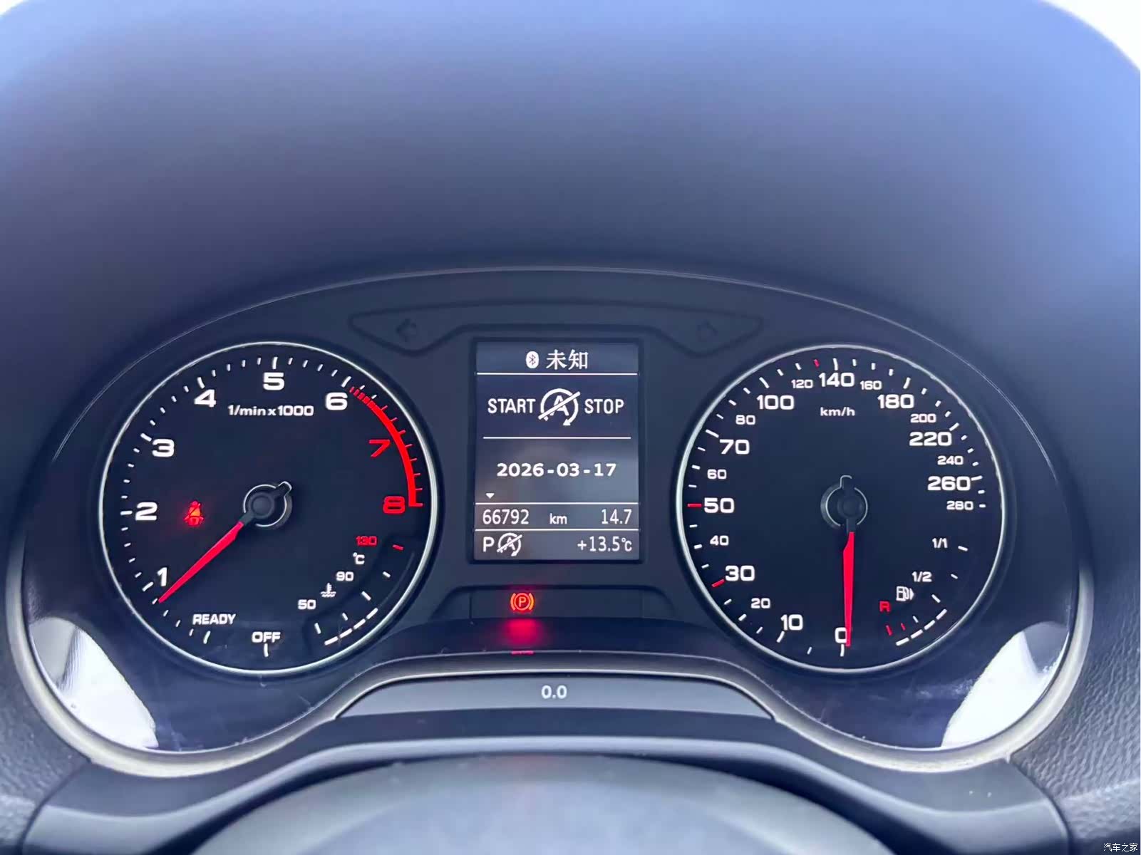 Audi Q2L, 2019 10