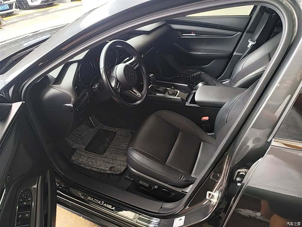 Mazda Mazda3, 2020 15