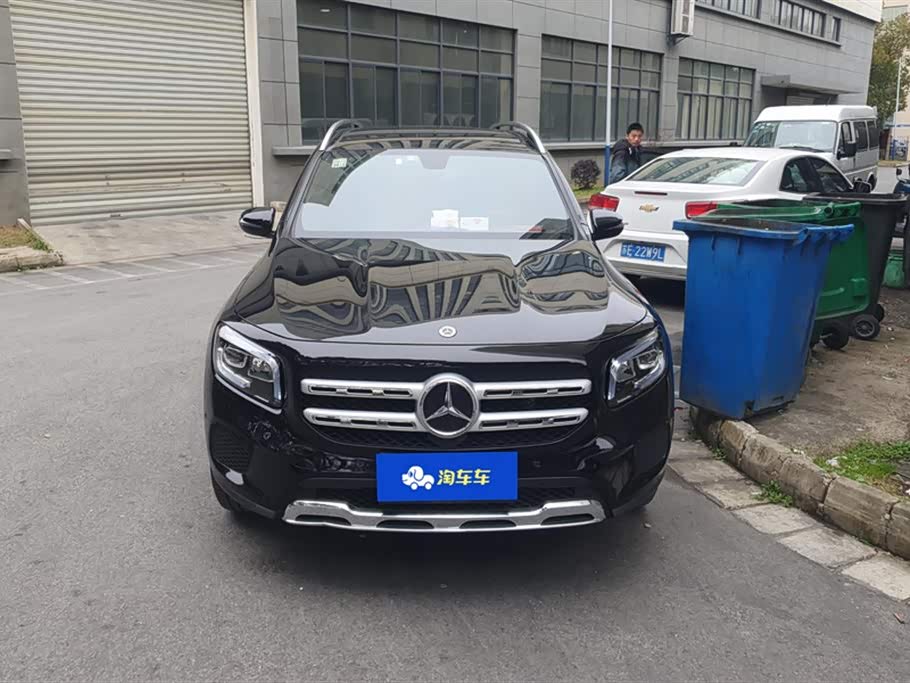 Mercedes-Benz GLB Mercedes-Benz GLB