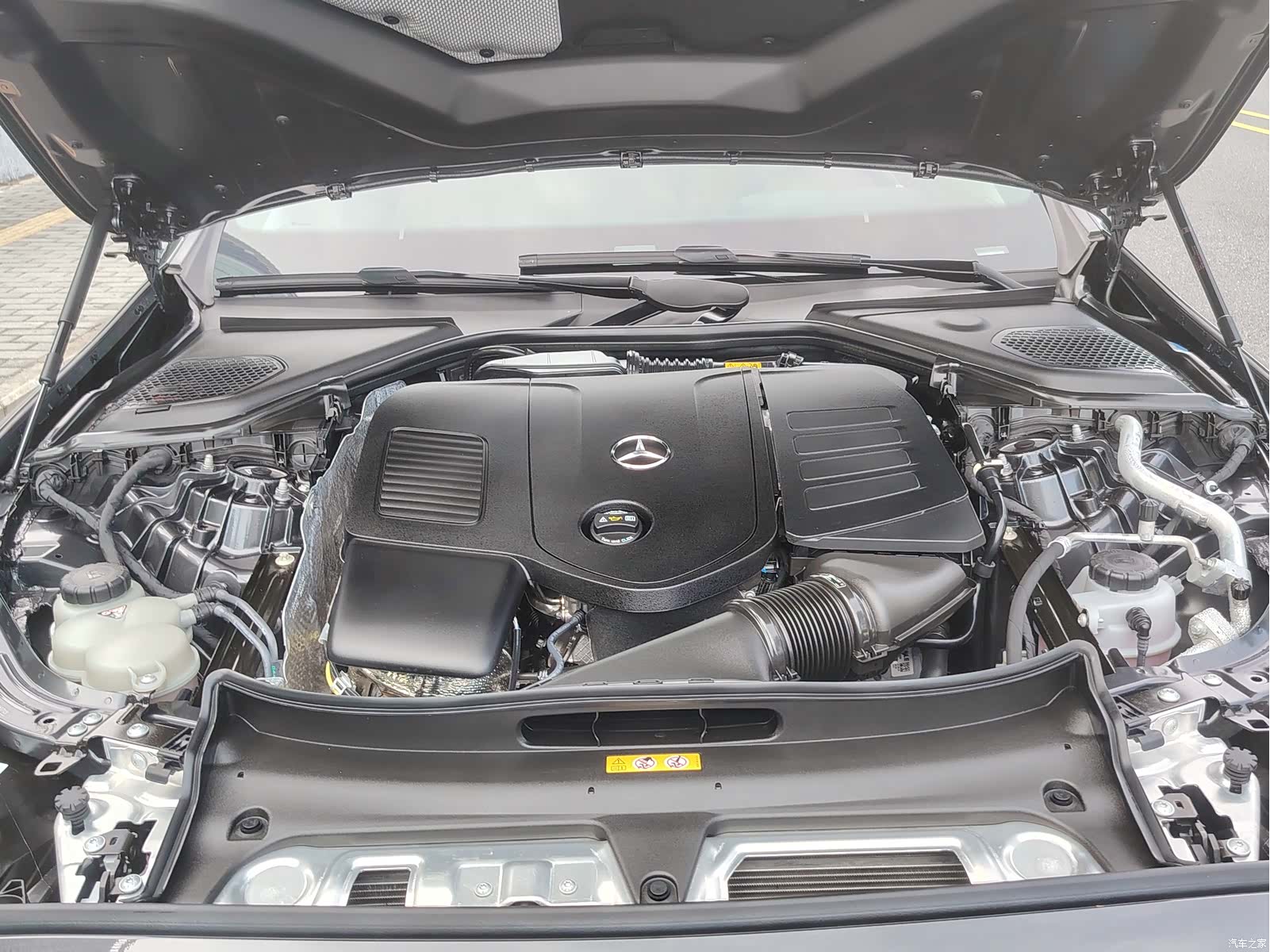 Mercedes-Benz E-Class, 2025 22