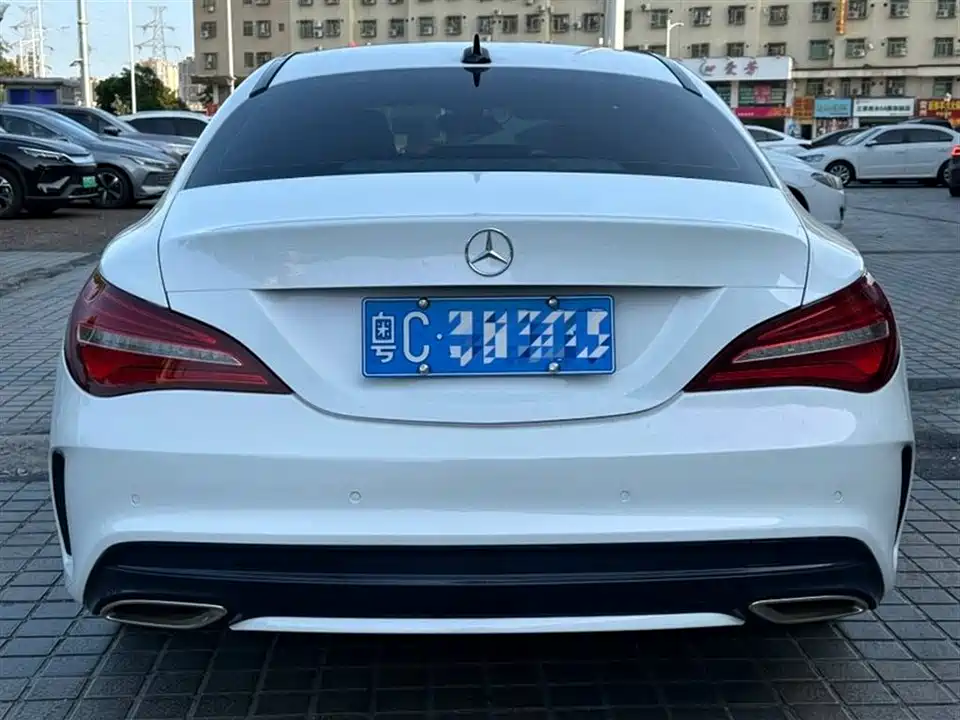 Mercedes-Benz CLA