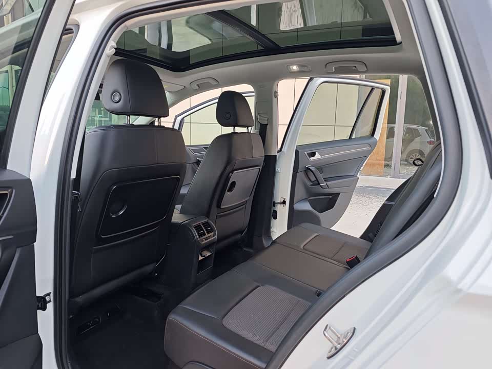 Volkswagen Golf*Jiayu