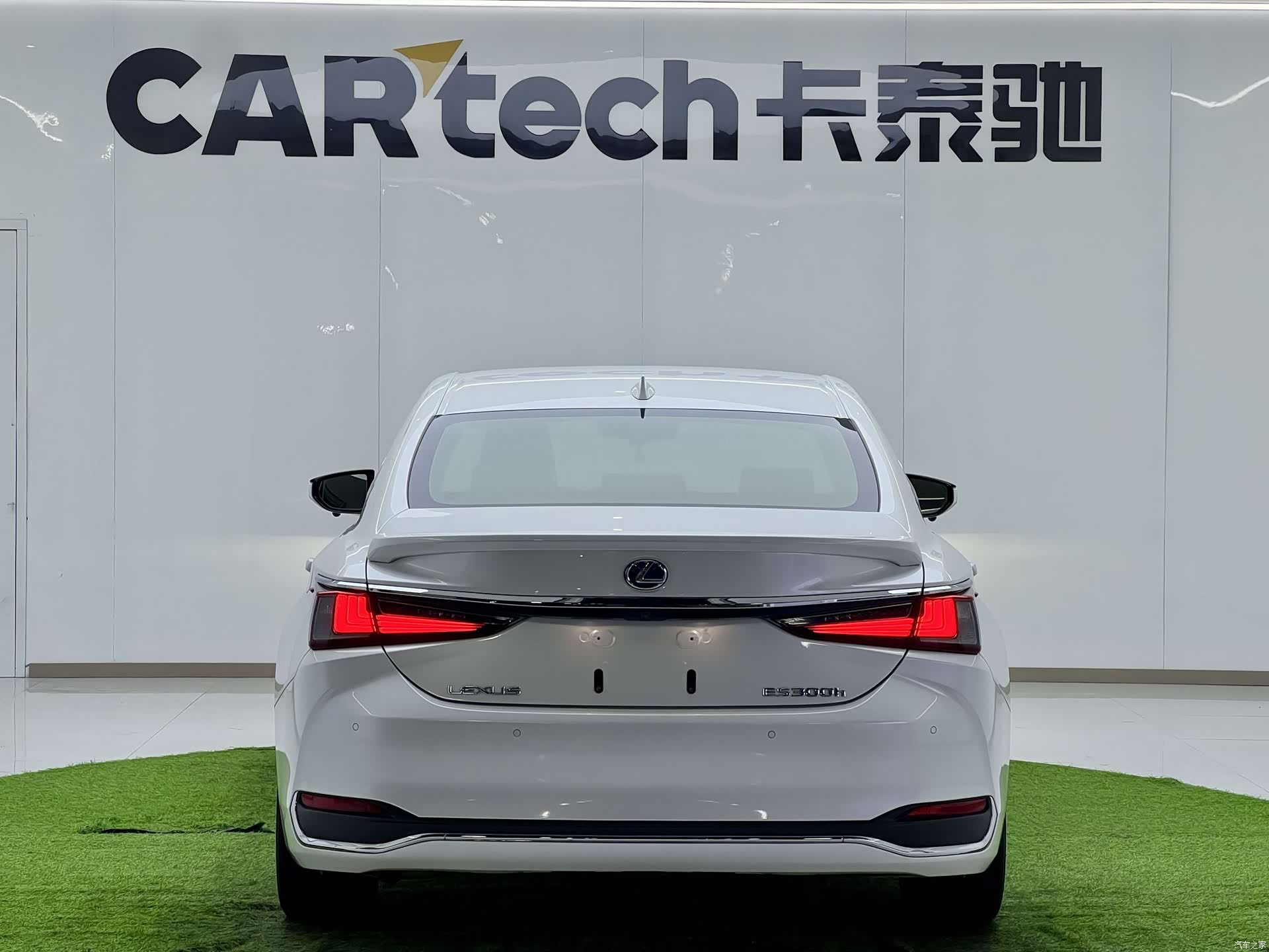 Lexus ES, 2018 19