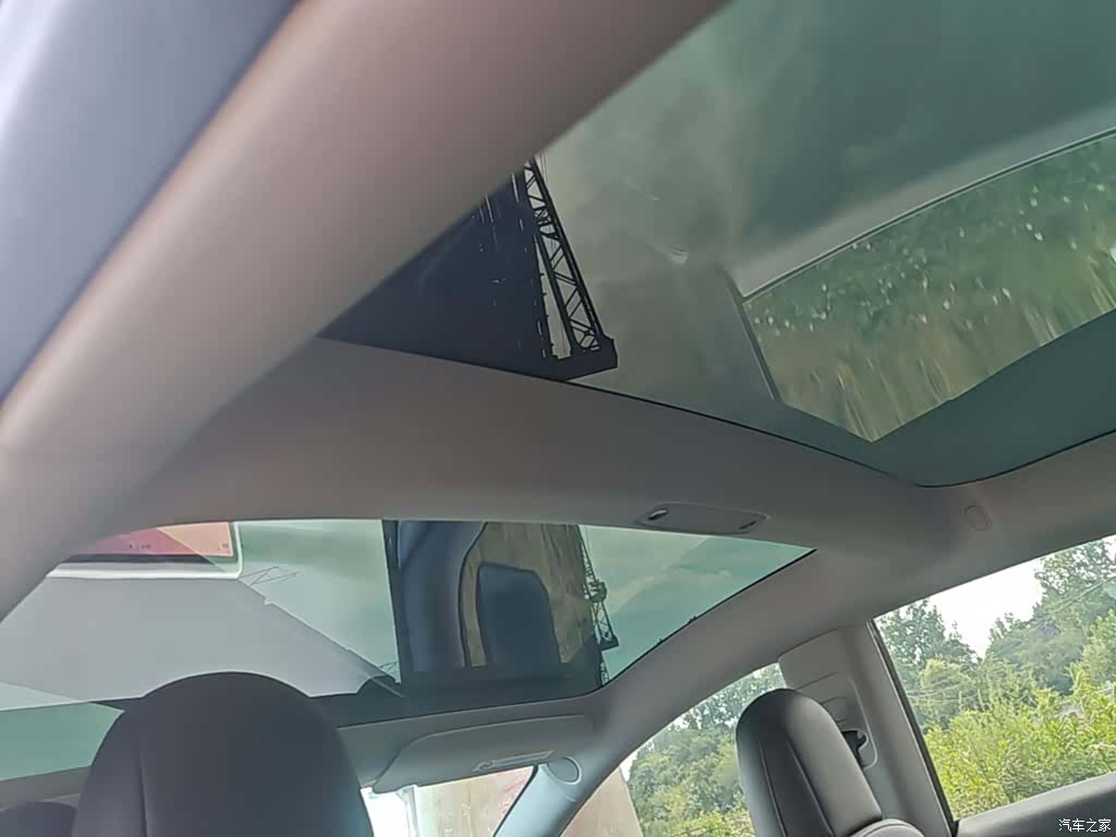 Tesla Model 3, 2023 18