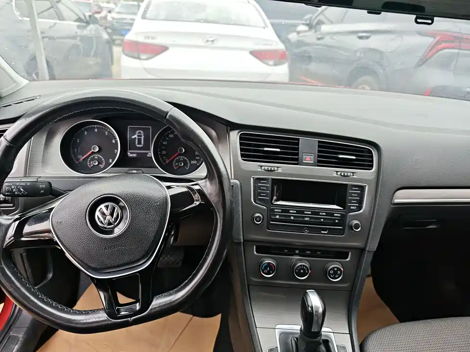 Volkswagen golf