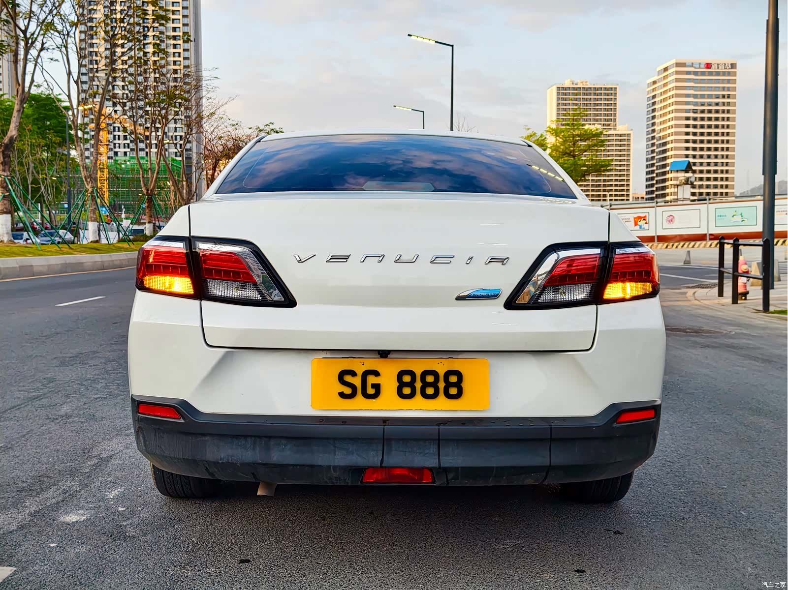 Nissan D60, 2018 8