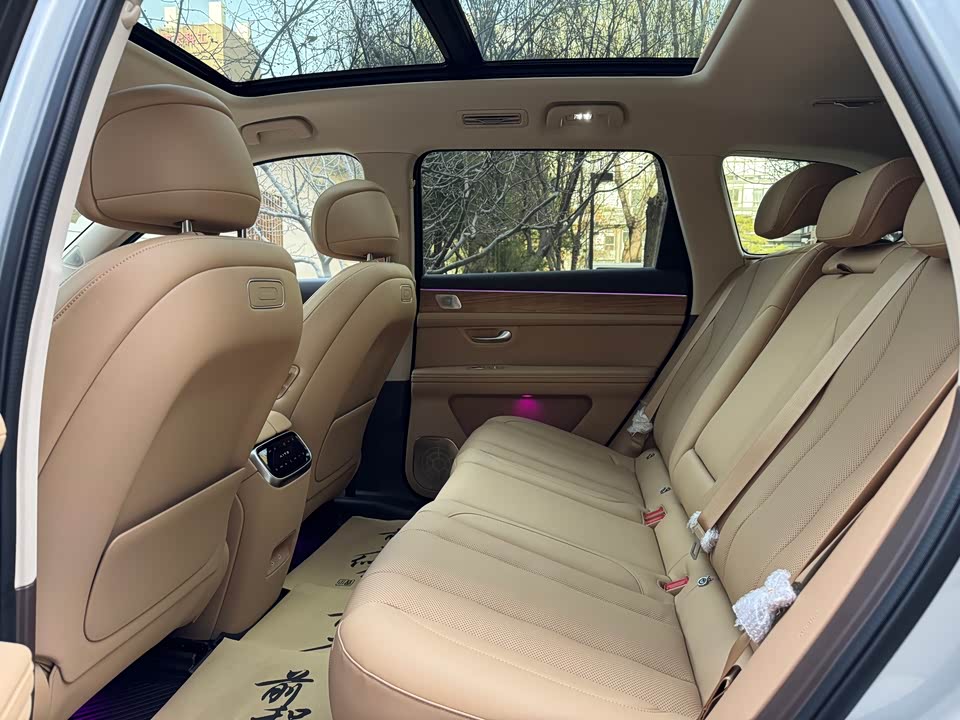 AITO Ask the world M7