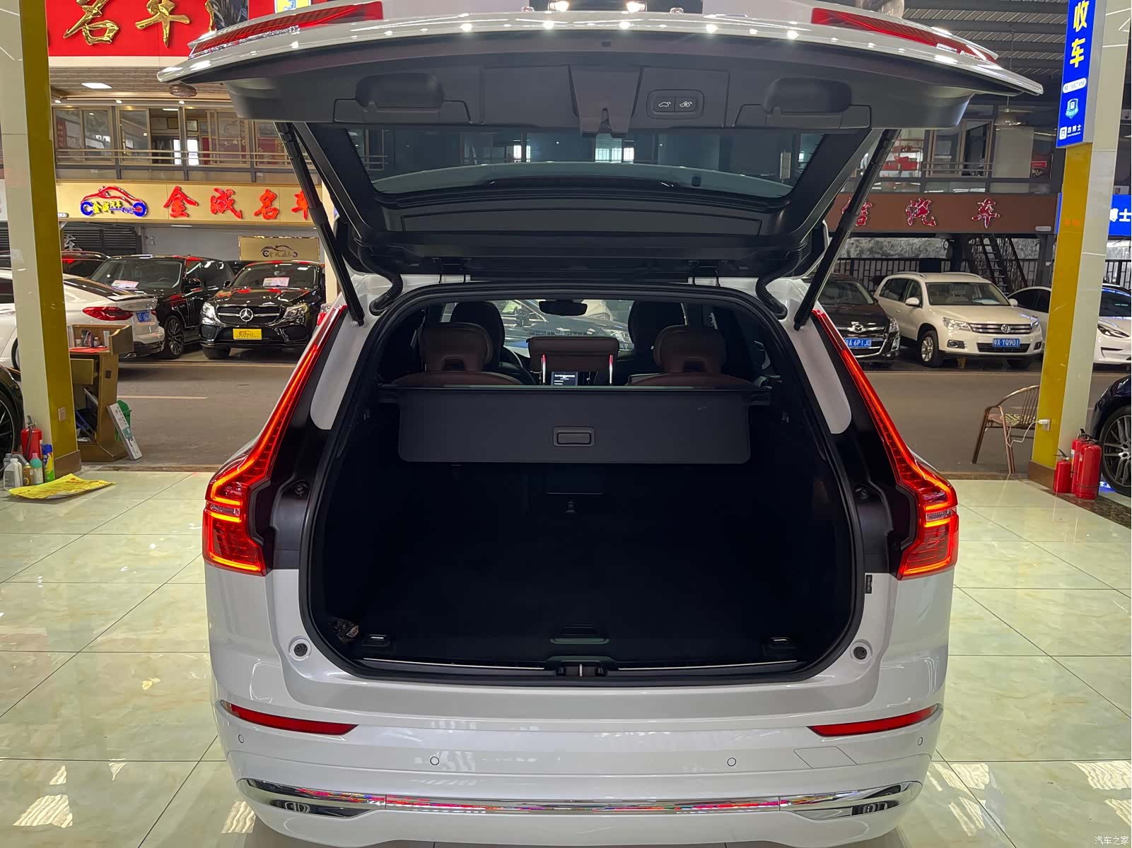 Volvo XC60, 2023 24