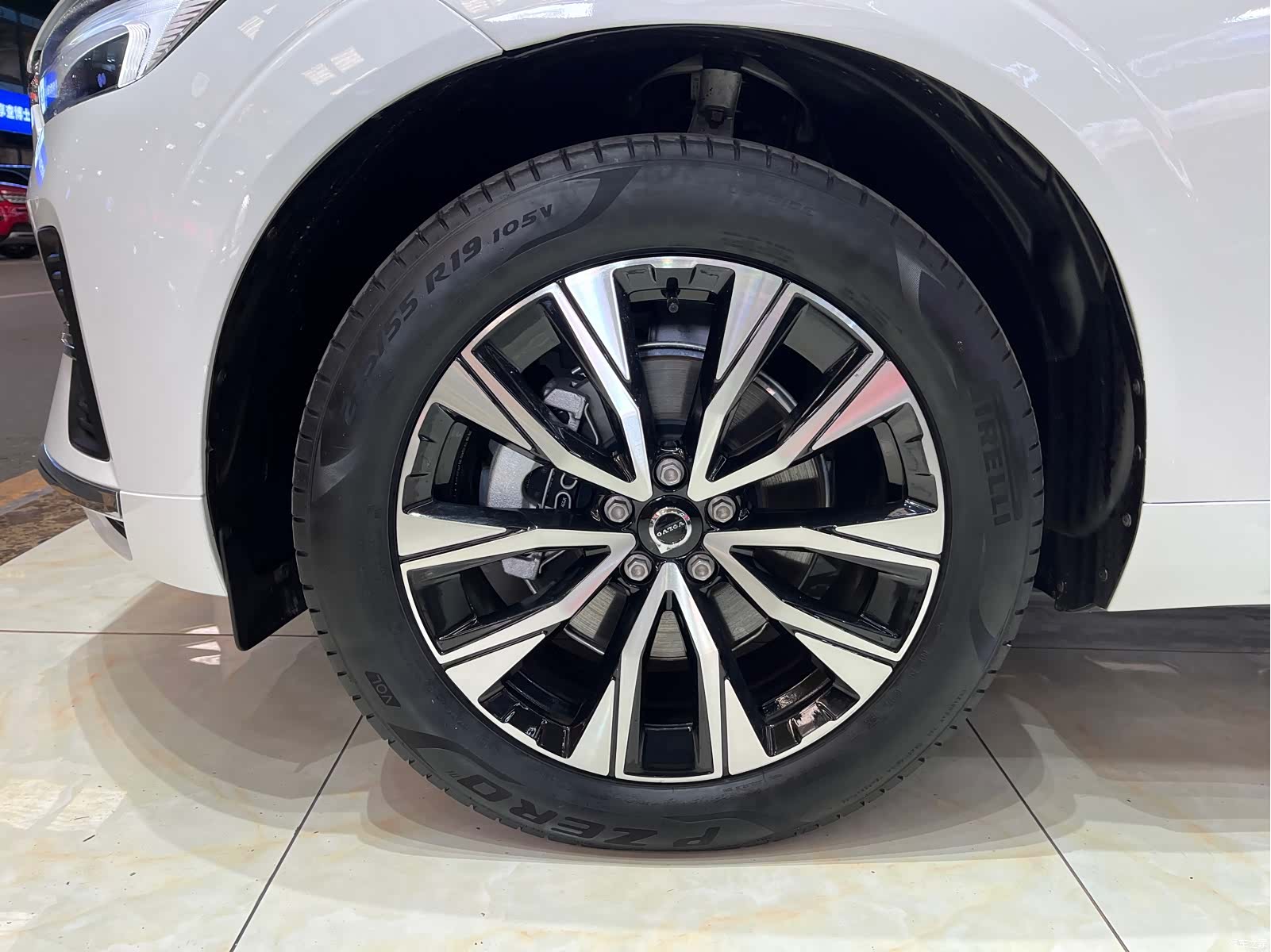 Volvo XC60, 2023 все фото
