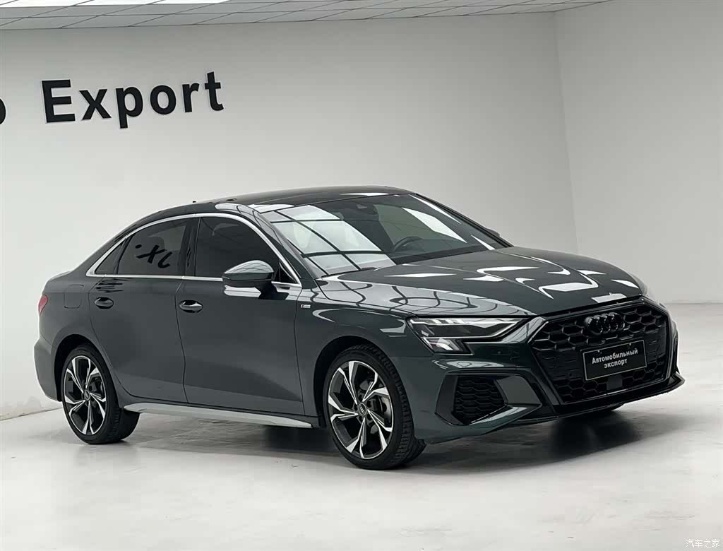 Audi A3, 2022 все фото