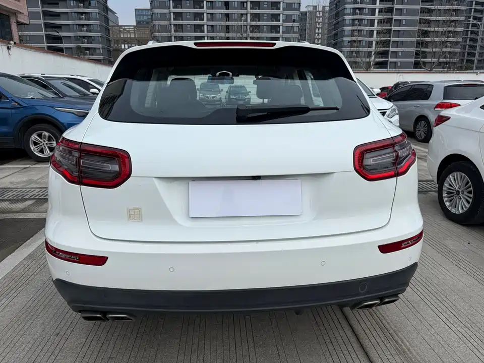 Zotye SR9