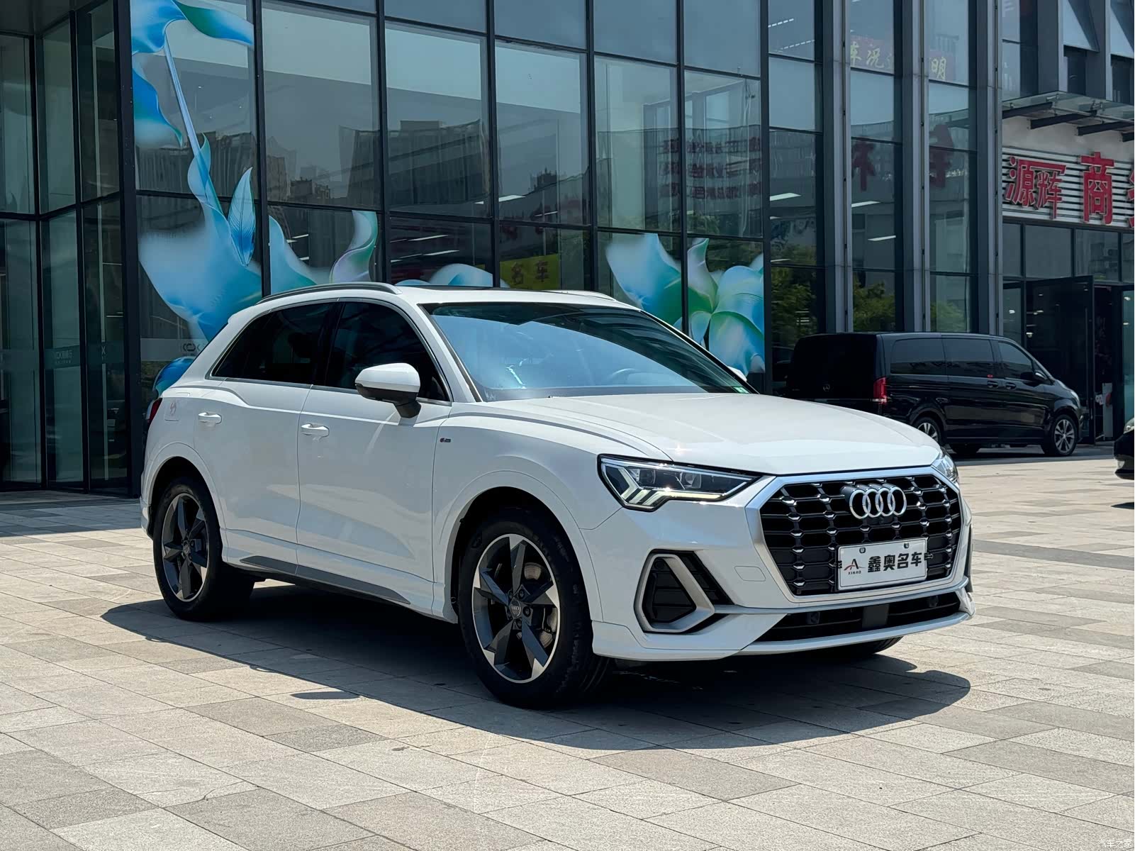 Audi Q3, 2019 3