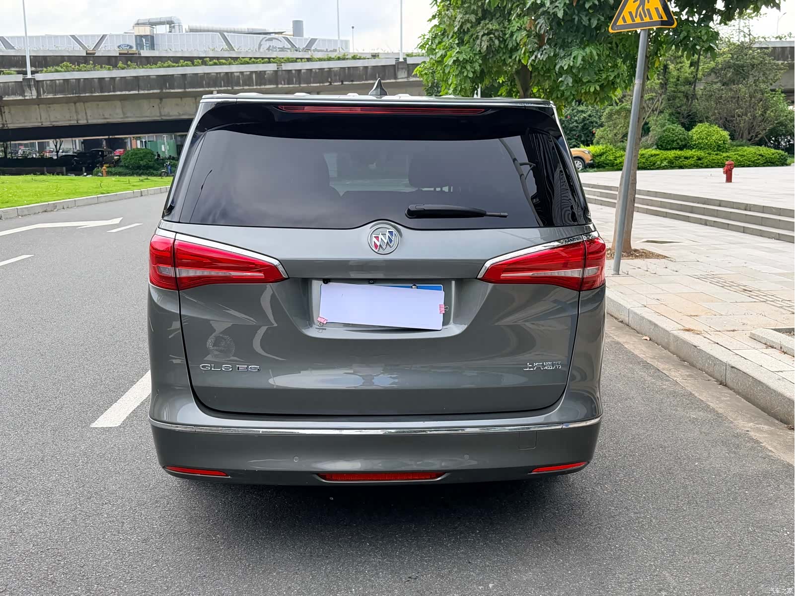 Buick GL8, 2017 все фото