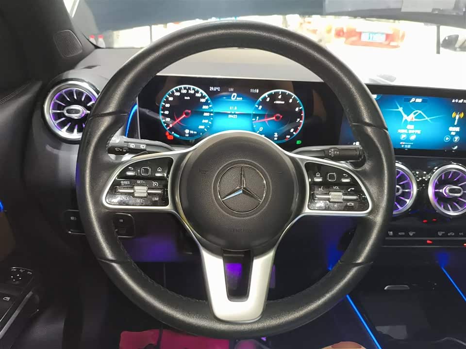 Mercedes-Benz GLB Mercedes-Benz GLB