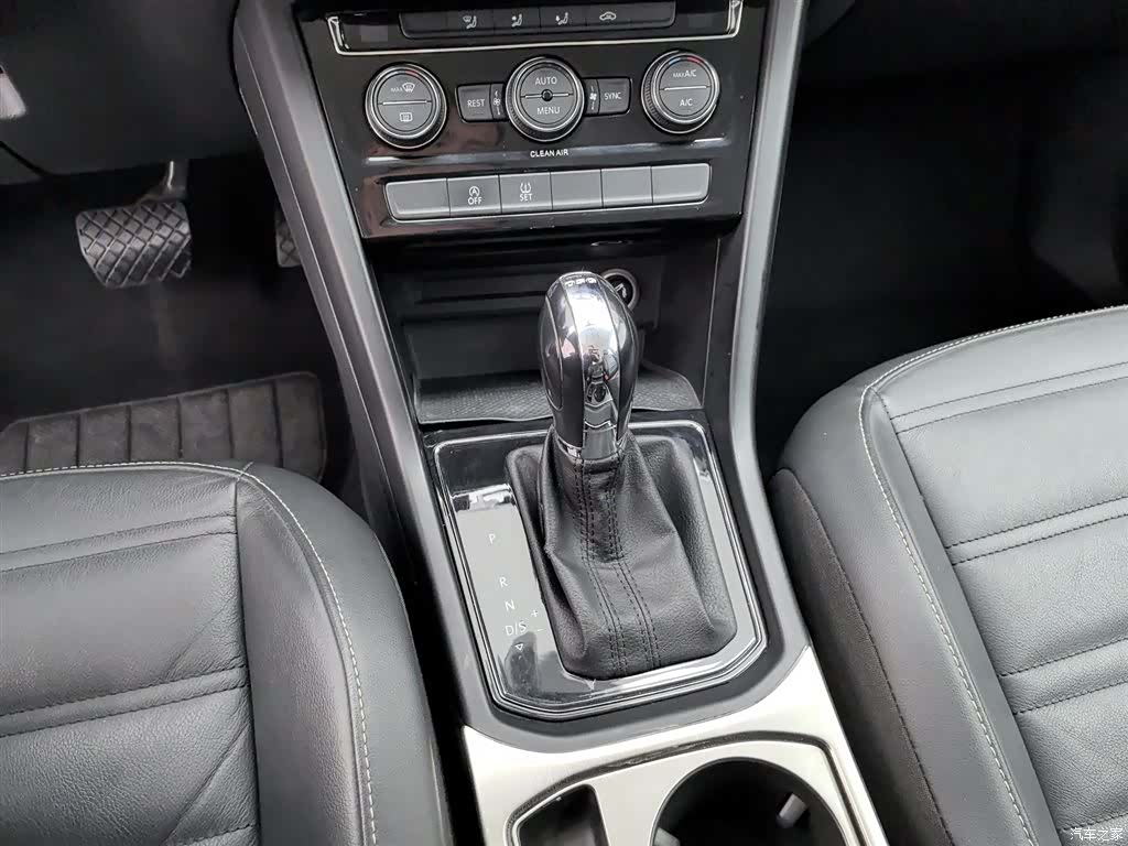 Volkswagen L, 2017 13