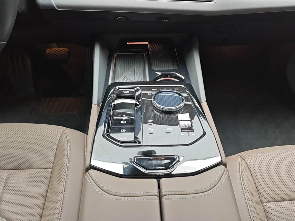 BMW i5 BMW i5