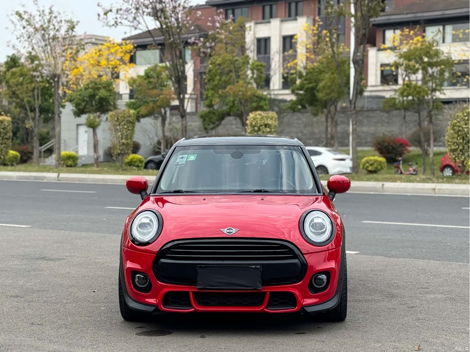 Mini ONE, 2019 2