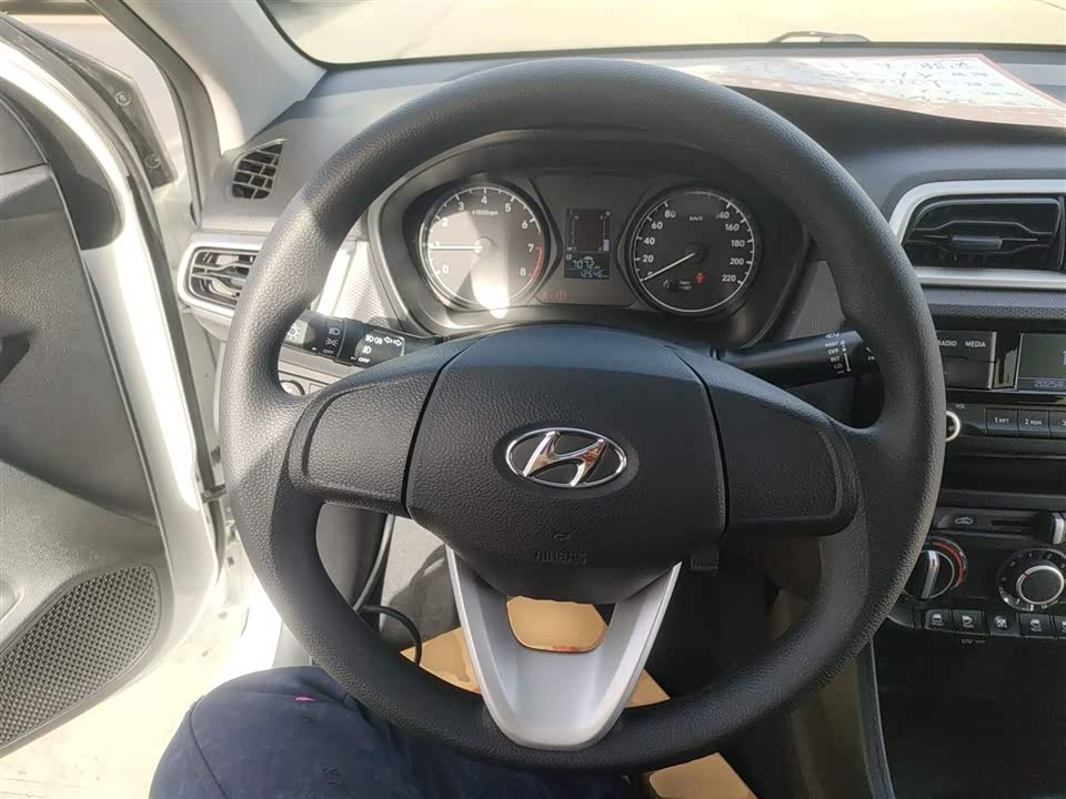 Hyundai Rena