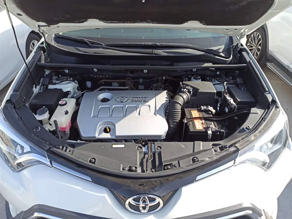 Toyota RAV4 Rongfang