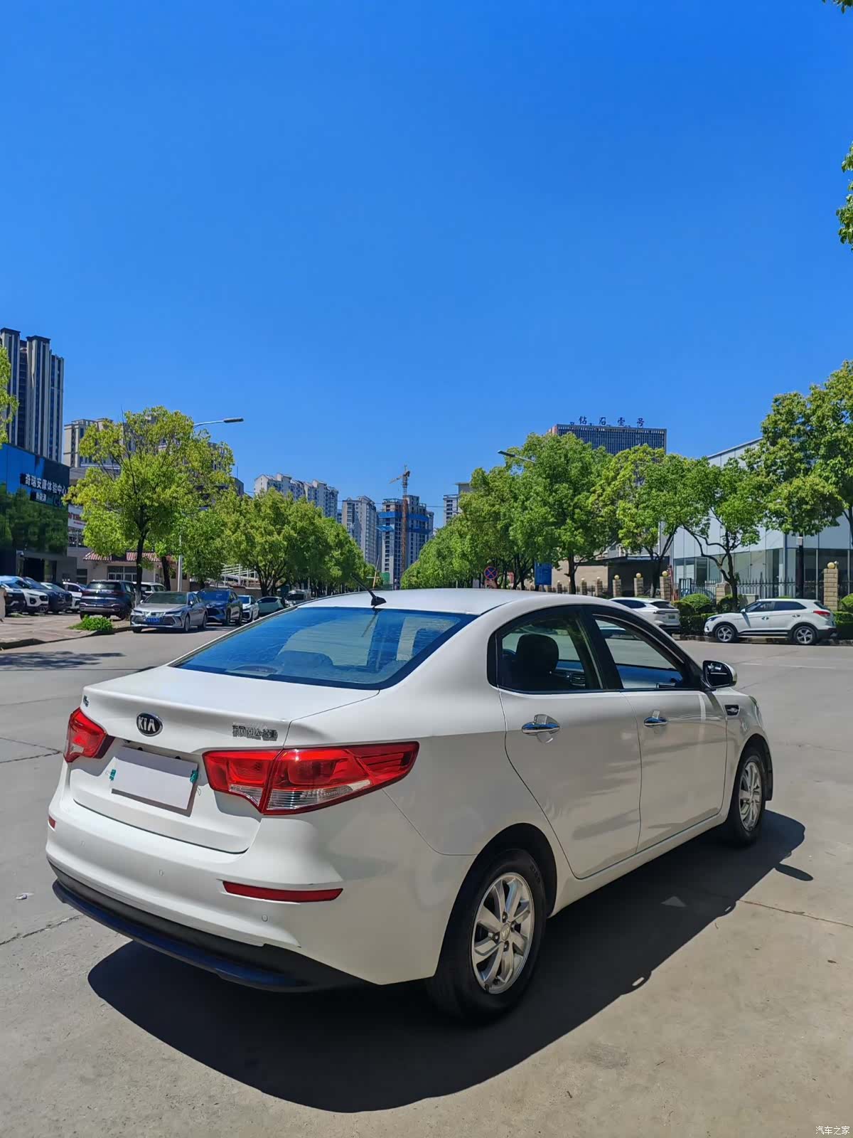 Kia K2, 2014 9