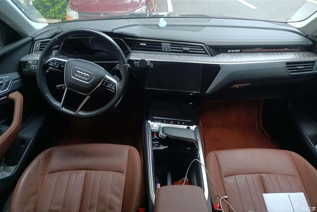 Audi e-tron, 2021 12