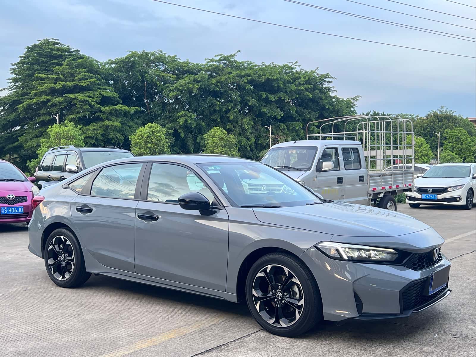 Honda Civic, 2025 3