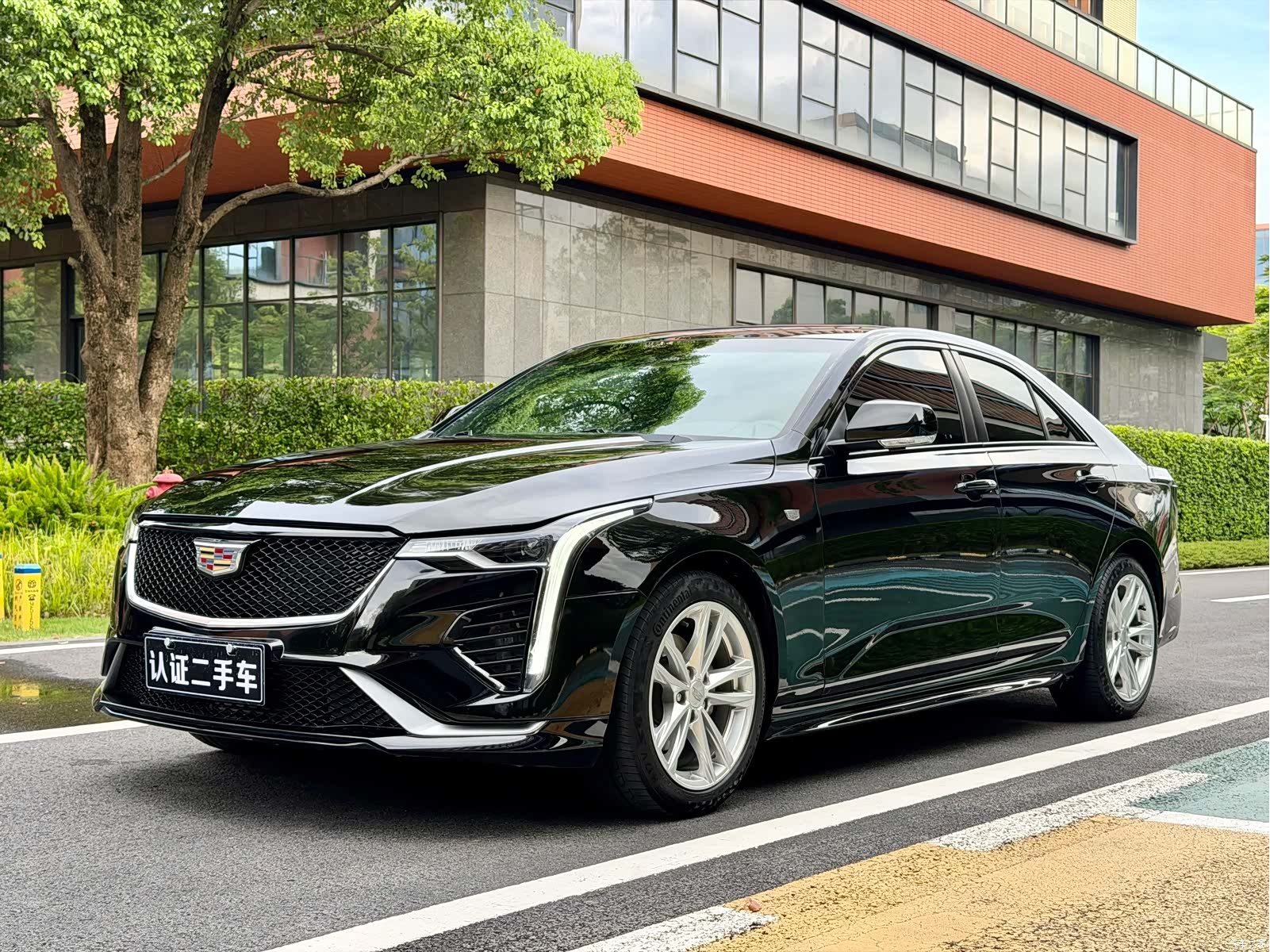 Cadillac CT4