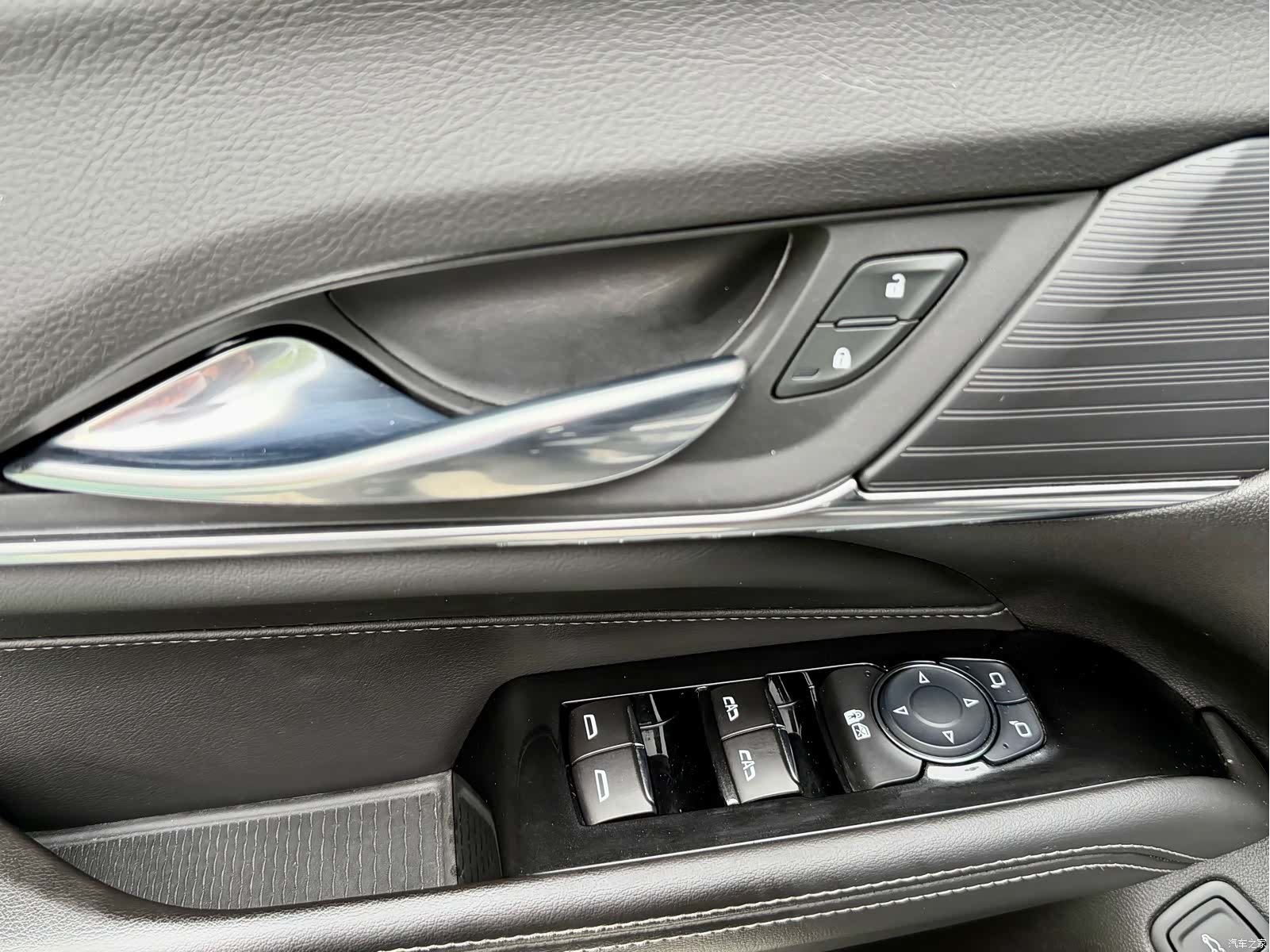 Cadillac CT4, 2022 13