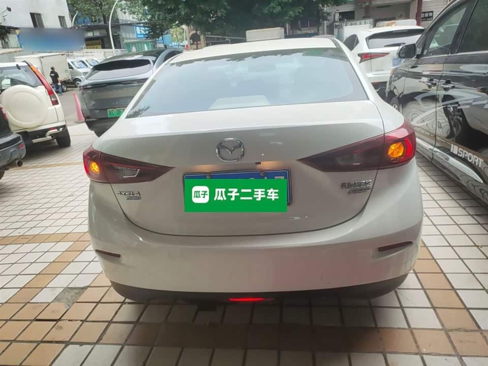 Mazda 3 Angkesaila