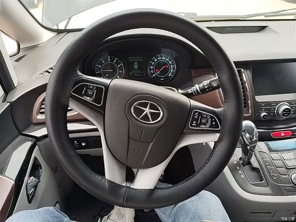 JAC M5, 2016 11