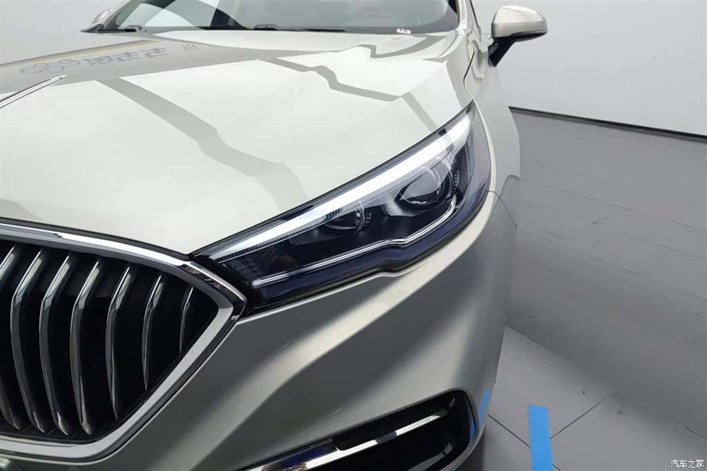 Hongqi H5, 2022 все фото