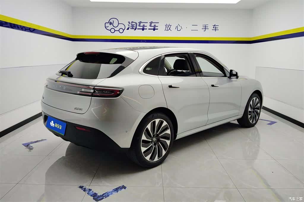 AITO M5, 2022 3