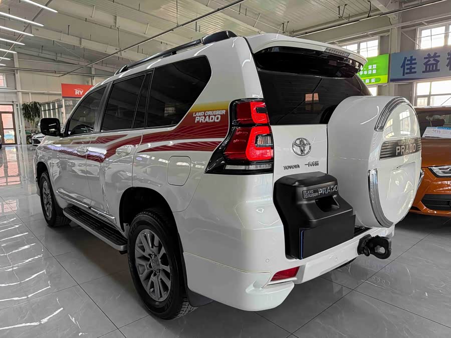 Toyota Prado 2019, фото 6